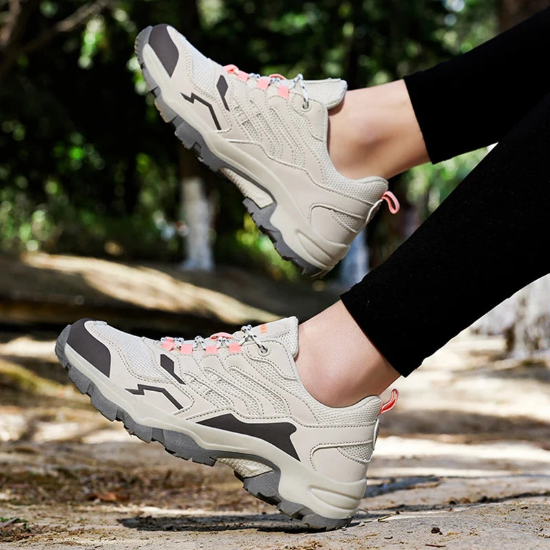 WalkEase - Chaussures Randonnée Femme Moderne & Design