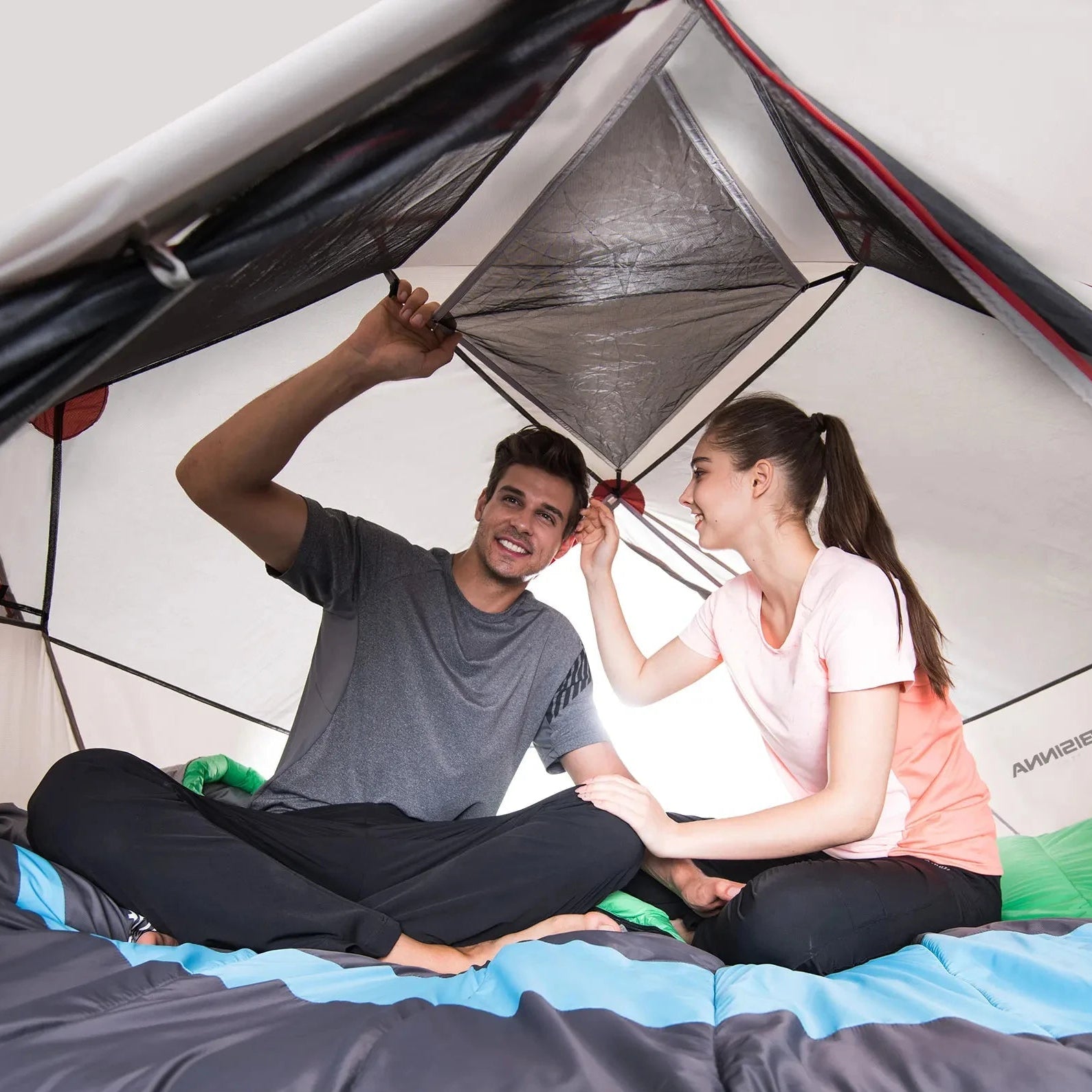 TRAILDOME 2P – Tente Randonnée Ultralégère, Étanche 3000mm, Compacte & Spacieuse