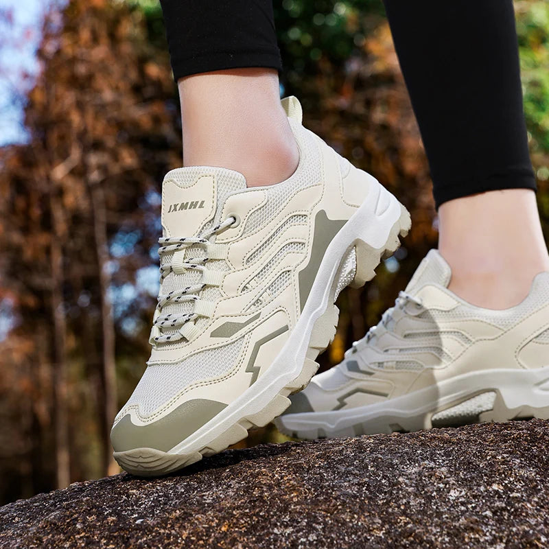 WalkEase - Chaussures Randonnée Femme Moderne & Design